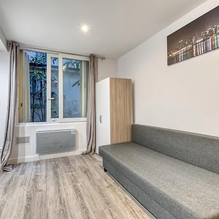 Modern Studio For 2 Persons Near La Bastille Paris